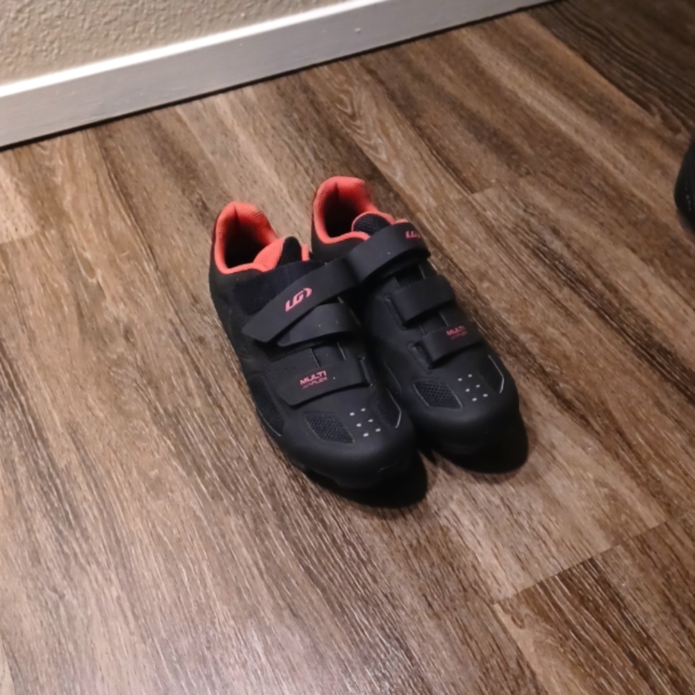 Louis Garneau womens cycling shoes black size 42